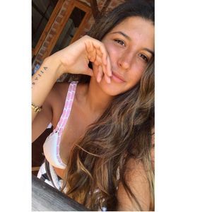 Meet your Posher, Valeria